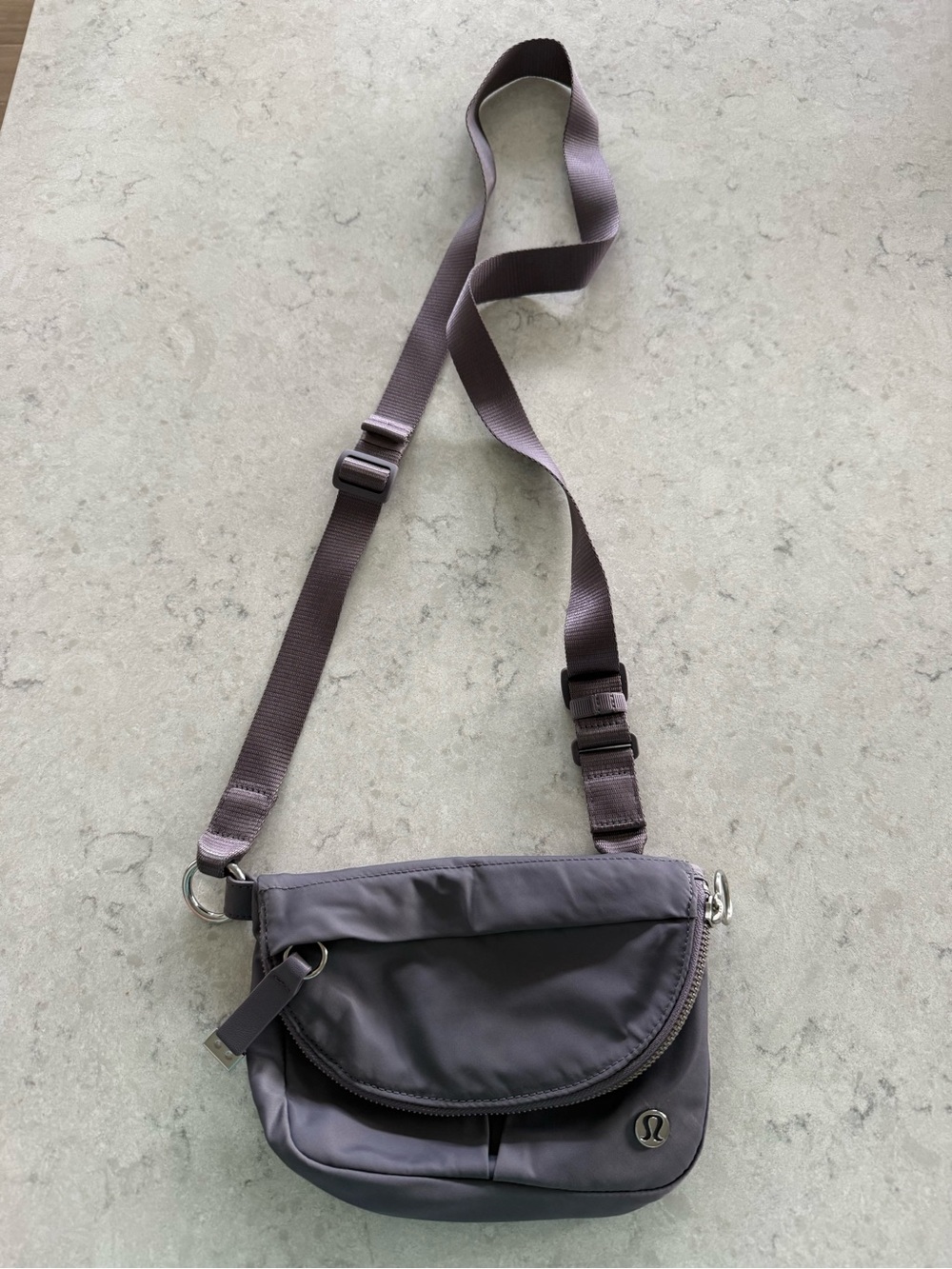 lululemon athletica lavender Belt Bag with Logo Accent - Picture 2 of 6
